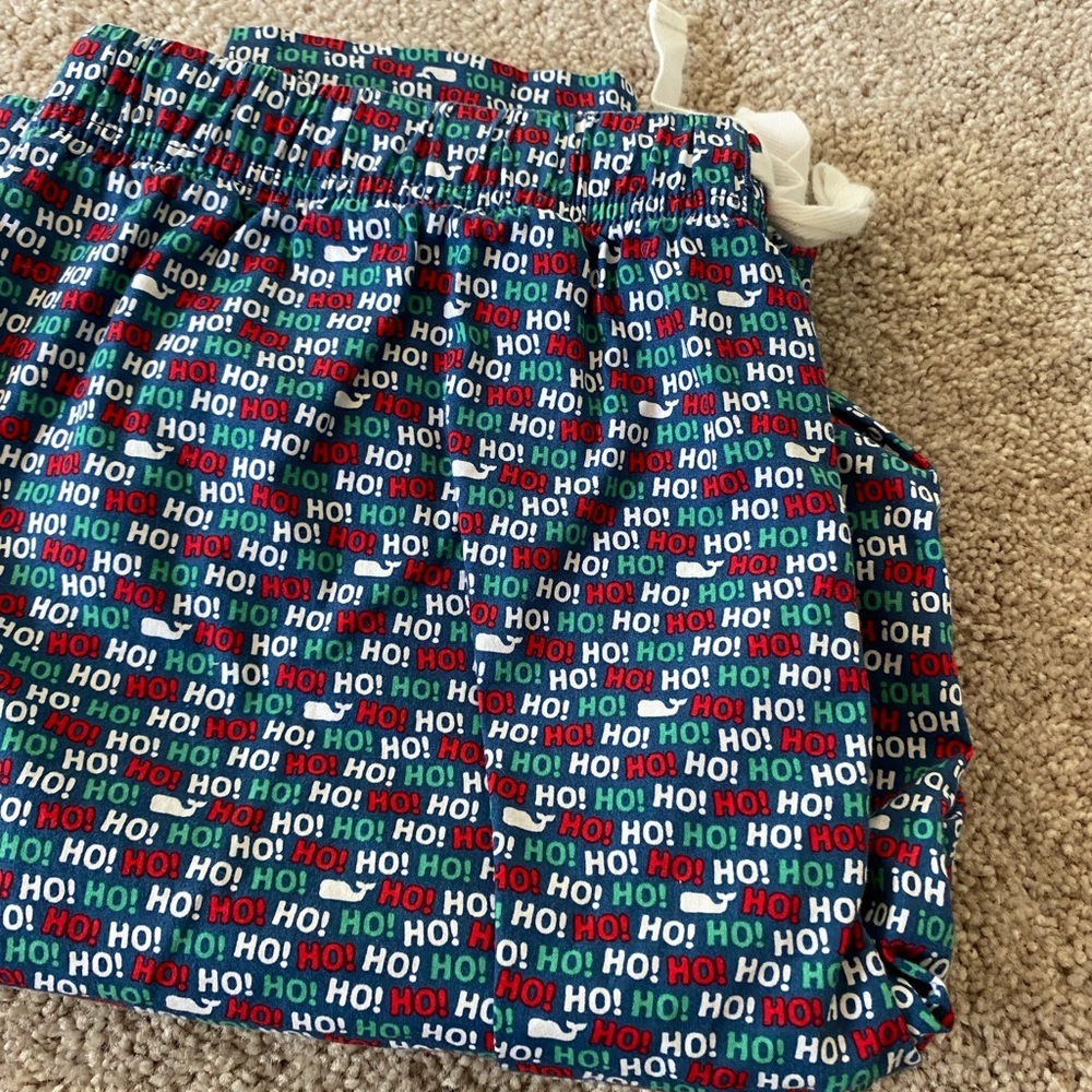 Vineyard Vines Christmas pajamas. Size Medium